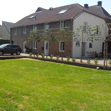 Apartment In De Achtste Hemel Schimmert