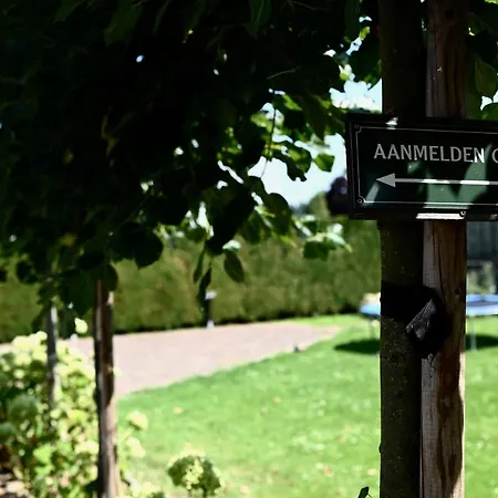 In De Achtste Hemel Apartamento Schimmert